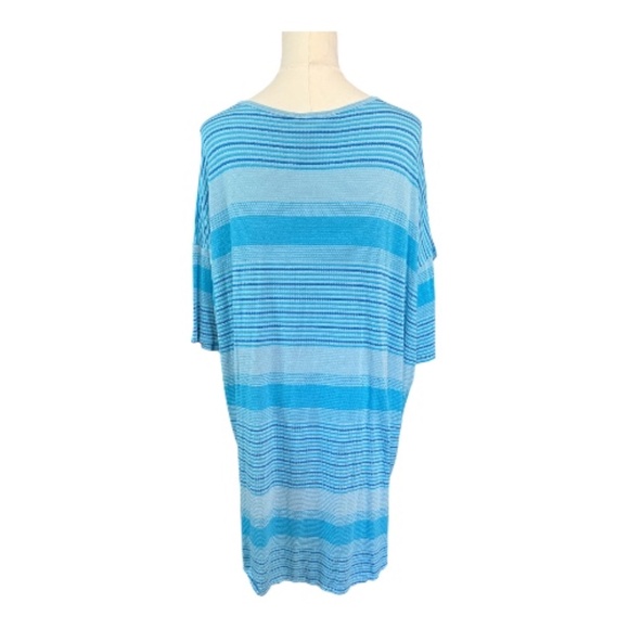 EUC LulaRoe Blue Striped Hi-Low Short Sleeve Top – Size M - Picture 4 of 7